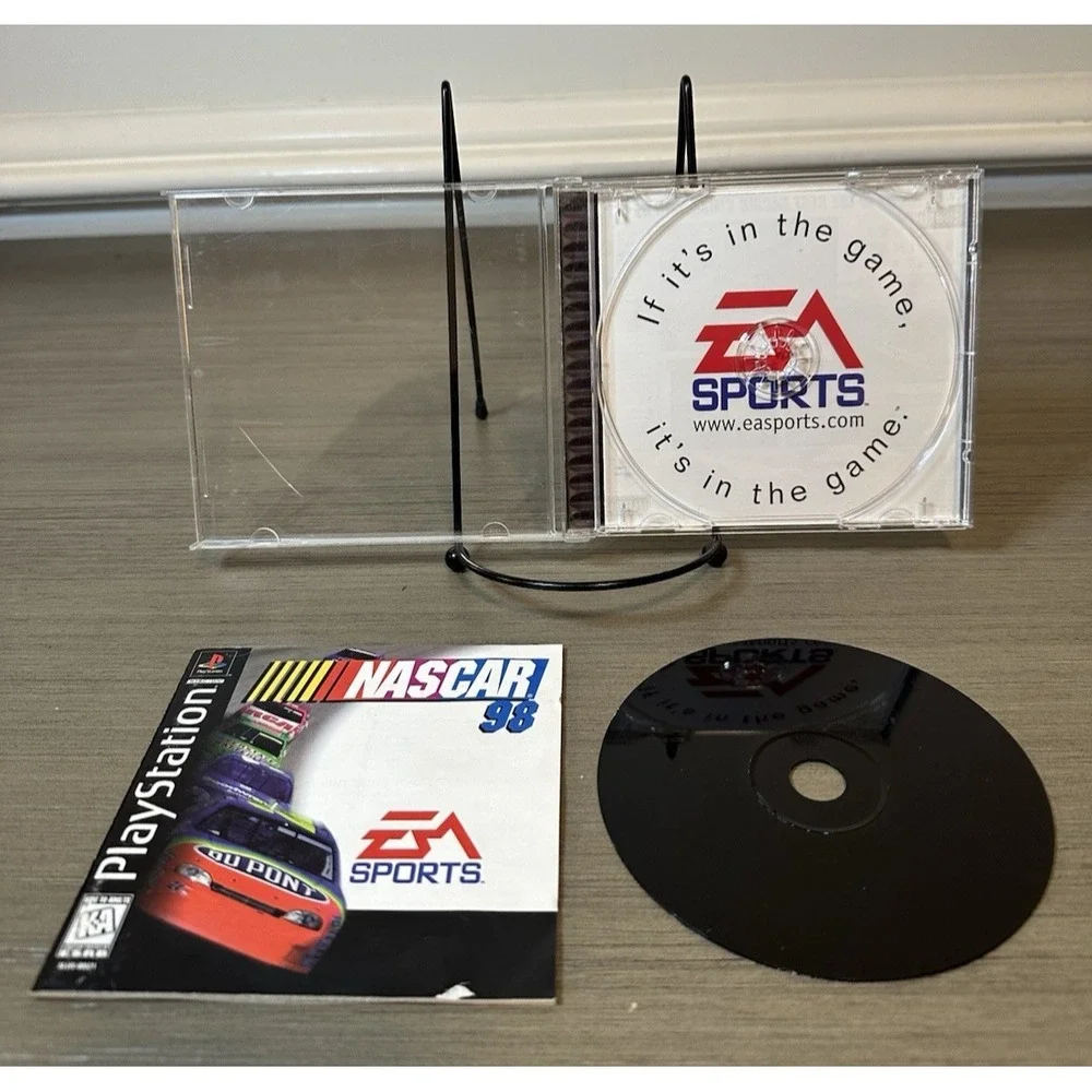 PS1 NASCAR Games Lot‎ - NASCAR 98 CIB, NASCAR 99 (No Manual), NASCAR 2001 CIB